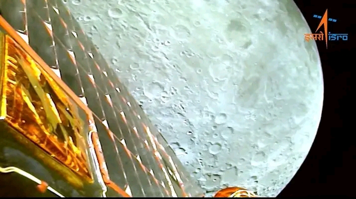 চাঁদের দুয়ারে চন্দ্রযান ৩