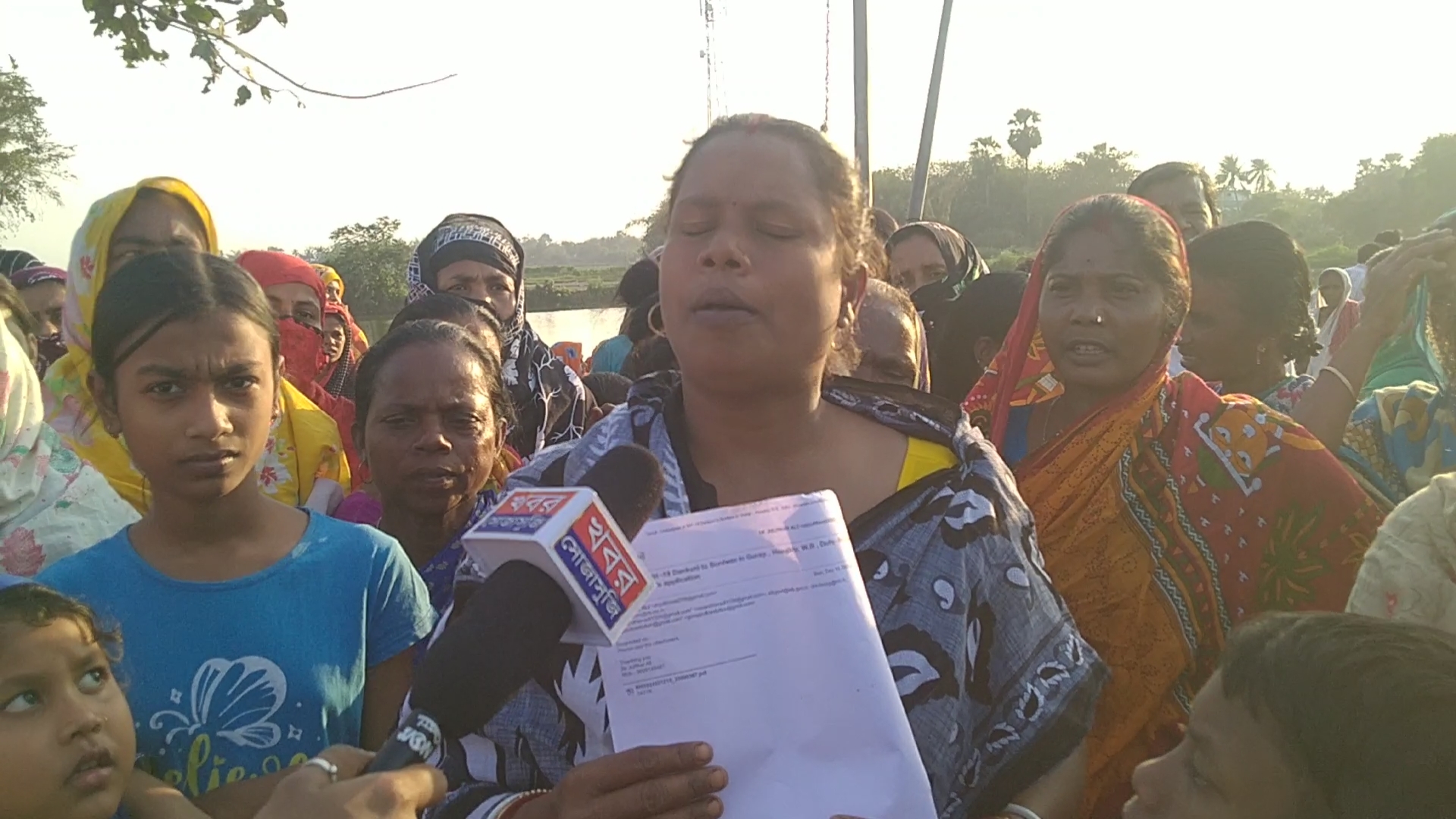 গুড়াপের দুলফায় আন্ডারপাস তৈরির দাবিতে জাতীয় সড়ক অবরোধ করে বিক্ষোভ গ্রামবাসীদের !
